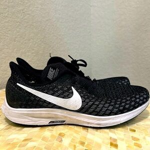 Not for sale “”Nike Zoom Pegasus 35 running Women size 11